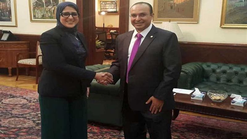 وزيرة الصحة تكرم