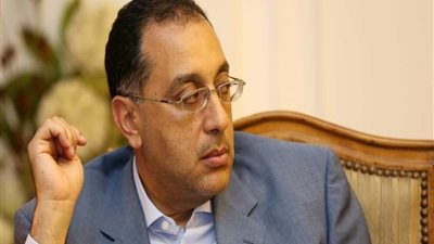 رئيس الوزراء ينعى شهداء المنيا ويتابع تداعيات الحادث