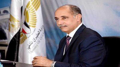 وزير الطيران المدني ينعي شهداء الإرهاب بالمنيا