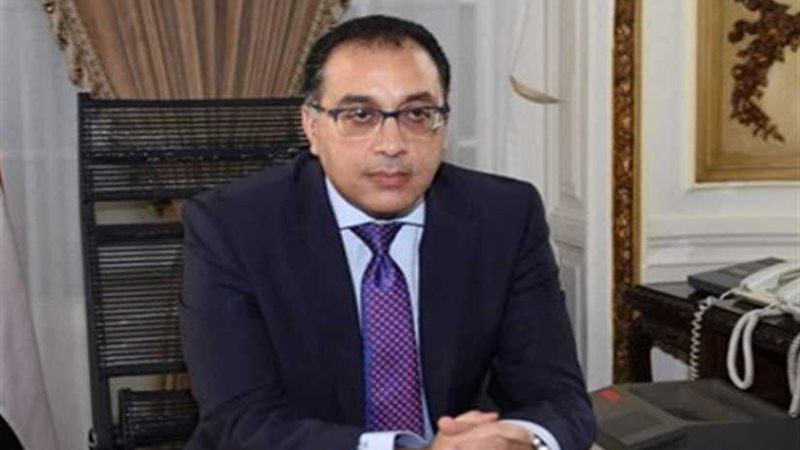 رئيس الوزراء يشهد