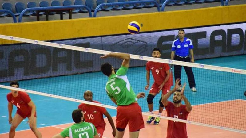 الجزائر تهزم الأردن