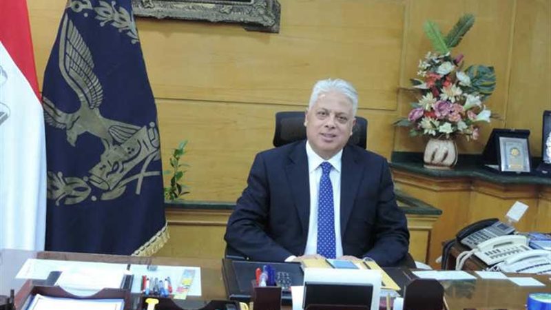 ضبط هارب من 5 أحكام