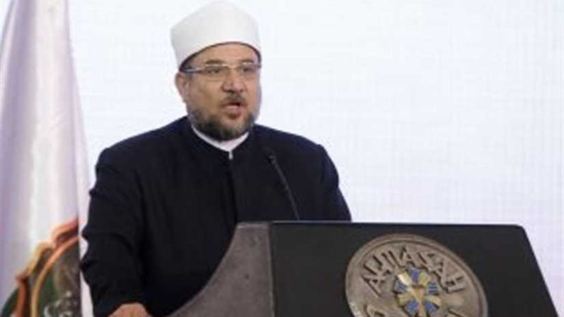 وزير الأوقاف يصدِّق