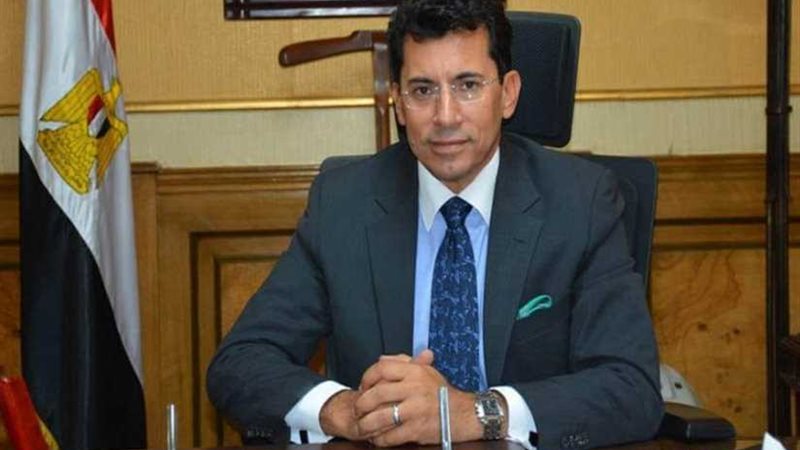 وزير الشباب والرياضة