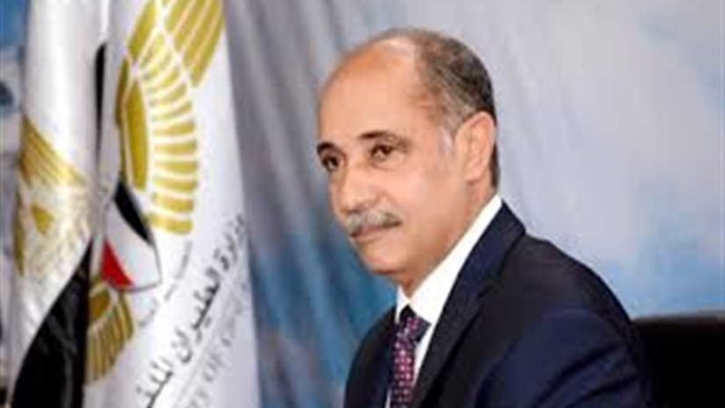 وزير الطيران المدنى