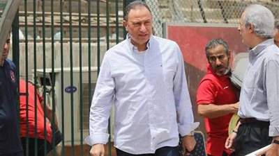 الخطيب يحضر مران الأهلي