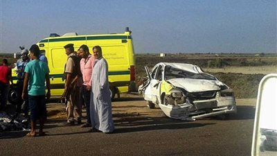 إغلاق الطريق الصحراوي الشرقي عقب تصادم سيارتين بالمنيا