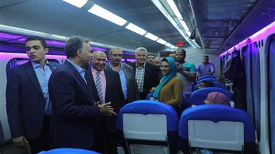 وزير النقل يتابع انتظام العمل بمحطة الأقصر للسكك الحديدية