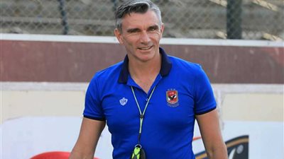 كارتيرون يعلن قائمة الأهلي المتجهة إلى تونس لمواجهة الترجي