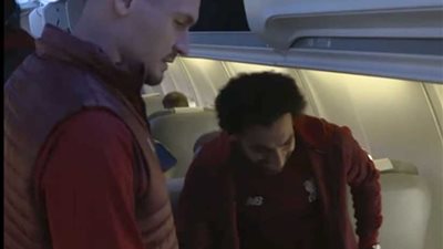 شاهد.. لوفرين يمازح محمد صلاح: بطئ كعادتك.. هناك طابور في الإنتظار