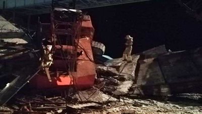 مصرع شخصين وإصابة 7 آخرين جراء انهيار جسر في سيبيريا