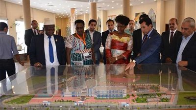 وزير الشباب ونظيرته ببوروندي يتفقدان مدينة الرياضة بشرم الشيخ
