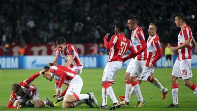 النجم الأحمر يفاجئ ليفربول بثنائية نظيفة في الشوط الأول