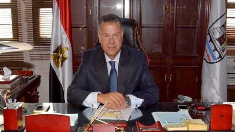 مواطن يتبرع بنصف