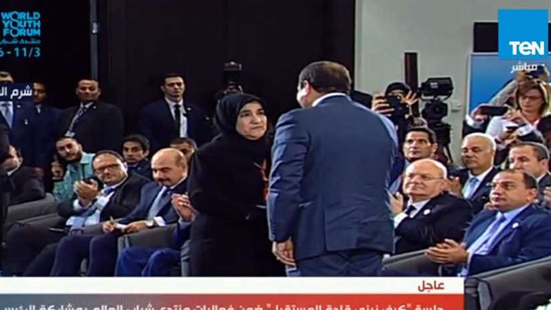 الرئيس يعزي والدة