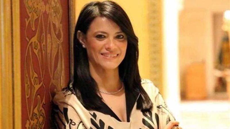 وزيرة السياحة تفتتح