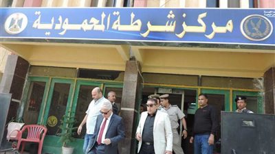 مدير أمن البحيرة يتفقد الحالة الأمنية بالمحمودية 