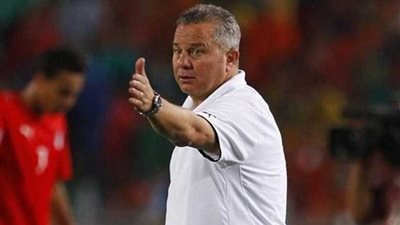 غريب يعلن قائمة 