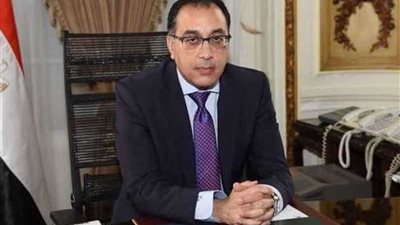 رئيس الوزراء يشهد توقيع اتفاقية بين وزارتي الاتصالات والشباب