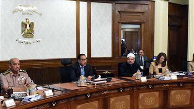 مجلس الوزراء يؤكد عدم استيراد مصر أي مواد بترولية من إيران