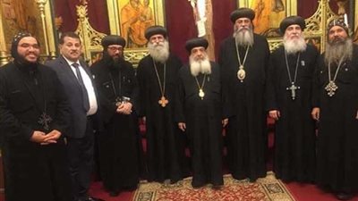 شاهد .. وصول الوفد البابوي إلى القدس لمتابعة آخر تطورات الوضع في دير السلطان