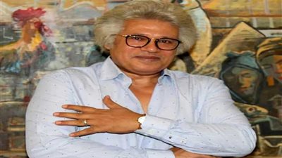 طه قرني قوميسيرا للمعرض العام لقطاع الفنون التشكيلية