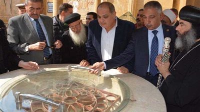 محافظ الغربية يزور كنيسة السيدة العذراء والشهيد أبانوب بسمنود