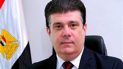 حسين زين: الإعلامية نادية صالح قدمت إعلامًا توعويًا هادفًا