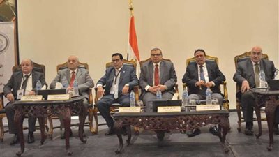 بدء مؤتمرالاتحاد العربي لعمال الغزل والنسيج بالقاهرة 