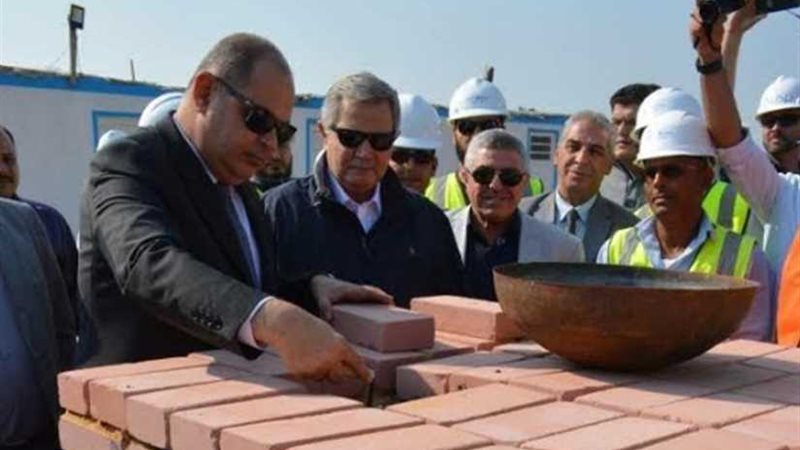 السعيد يفتتح مشروع