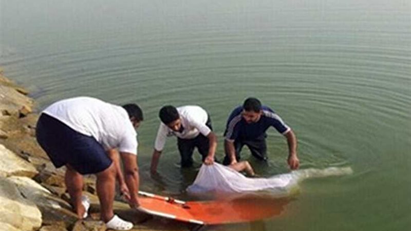 انتشال جثة مسن غرق