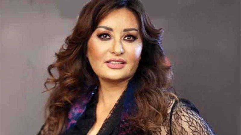 المطربة لطيفة تعتذر