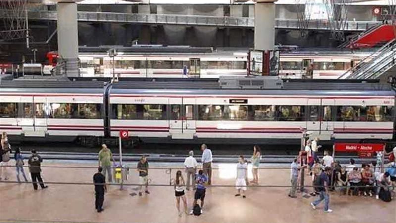 إخلاء محطة أتوشا