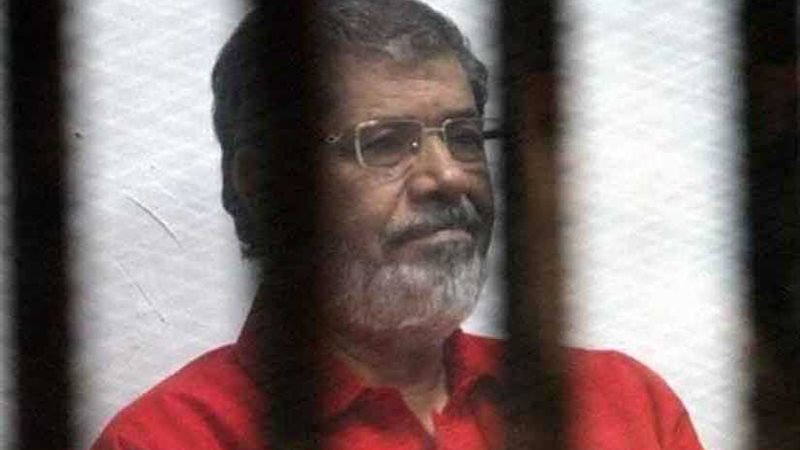 بدء محاكمة مرسى و28