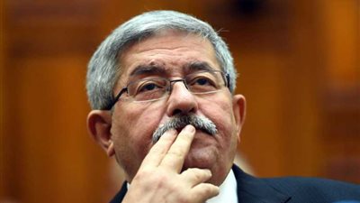 رئيس الوزراء الجزائري: العالم بحاجة لمزيد من التعاون لمكافحة الإرهاب