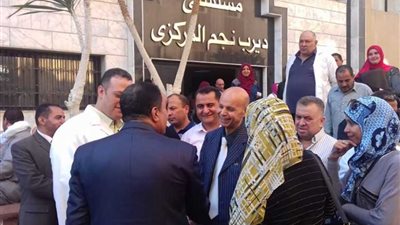 مدير صحة الشرقية يتابع تطوير وحدة الغسيل الكلوي بديرب نجم