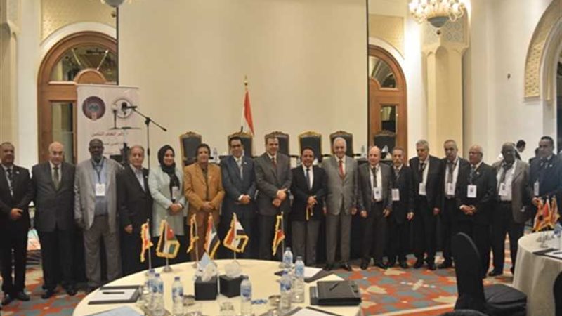 عمال الغزل والنسيج