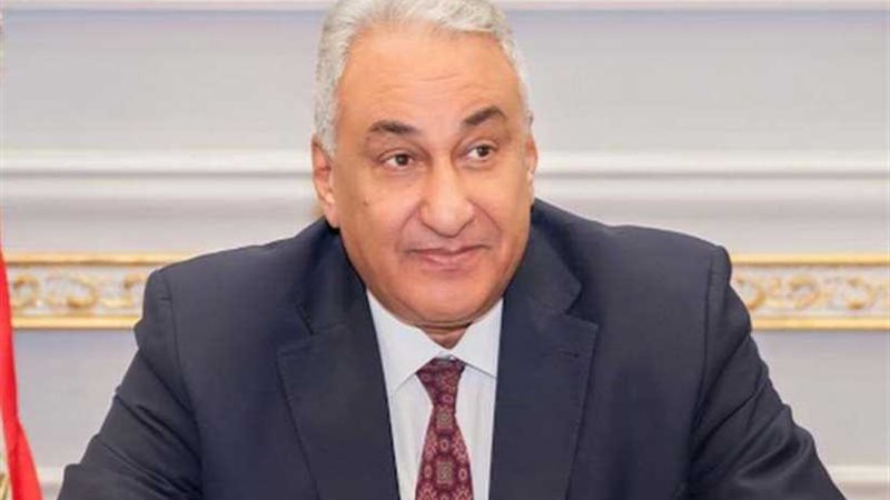 عاشور يبشر المحامين