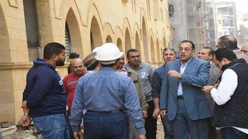 رئيس الوزراء يتفقد