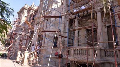 تطوير وترميم قصر ألكسان الأثري بأسيوط للاستفادة منه سياحيًا وأثريًا.. (صور)