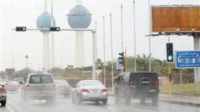 الكويت تعلق العمل بعدد من الوزارات والمدارس