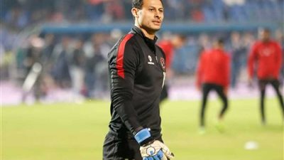 الأهلي يمدد عقد 