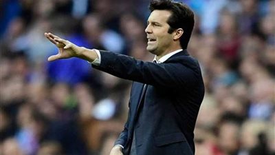 ريال مدريد يعلن استمرار مدربه سانتياجو سولاري حتى 2021