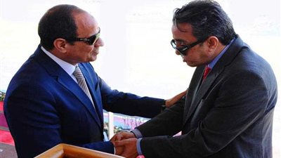 الرئيس السيسي يطلق اسم العقيد 