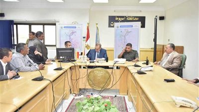 طوارئ بأسيوط لمواجهة تداعيات الأمطار ومساعدة المضارين