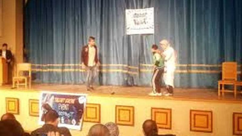 مسابقة مسرح بمدارس