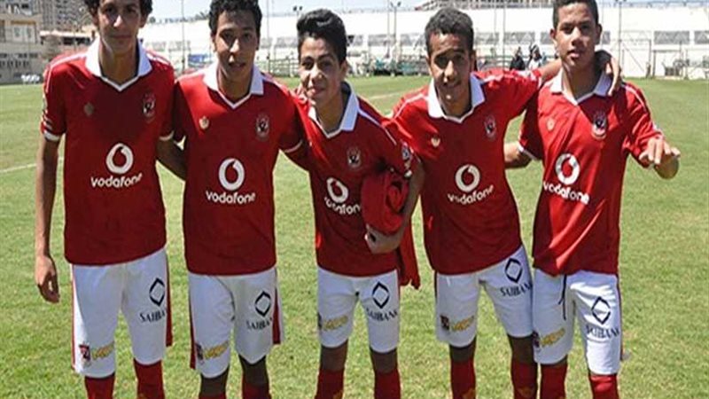 شباب الأهلي يستغلون