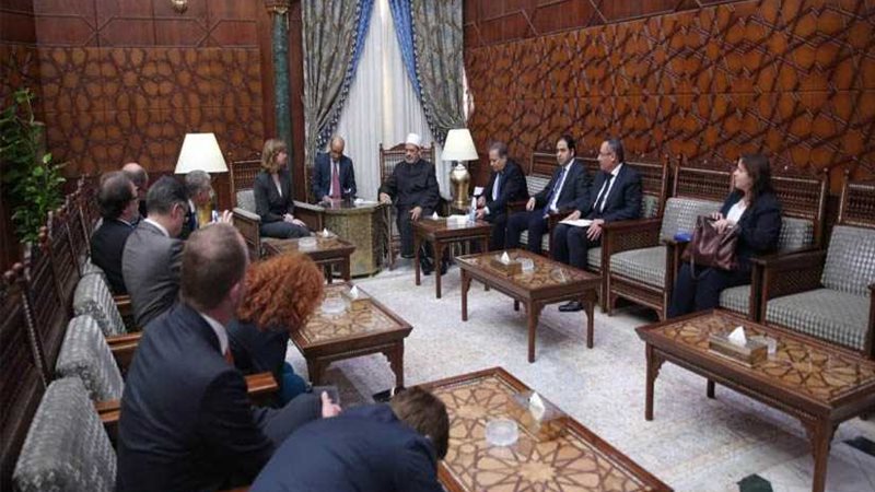 شيخ الأزهر يستقبل