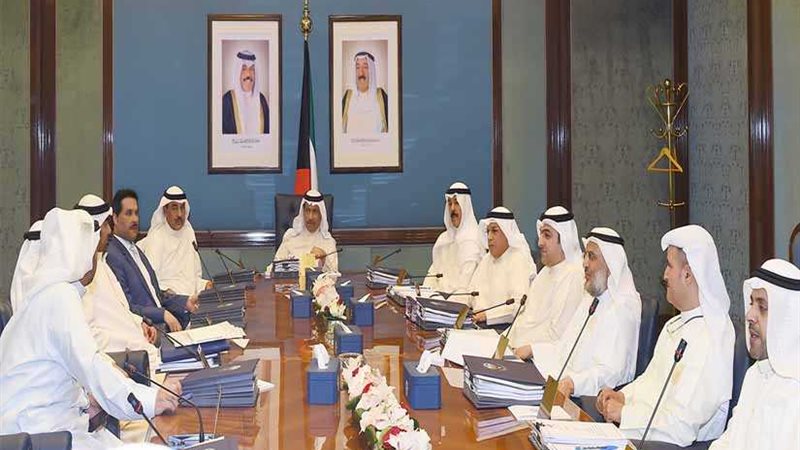 استمرار تعطيل الوزارات