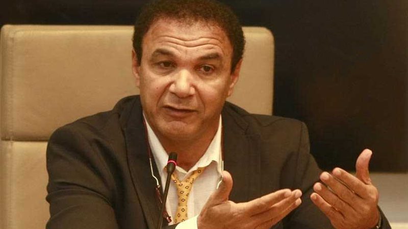 المذيع أحمد الطيب: